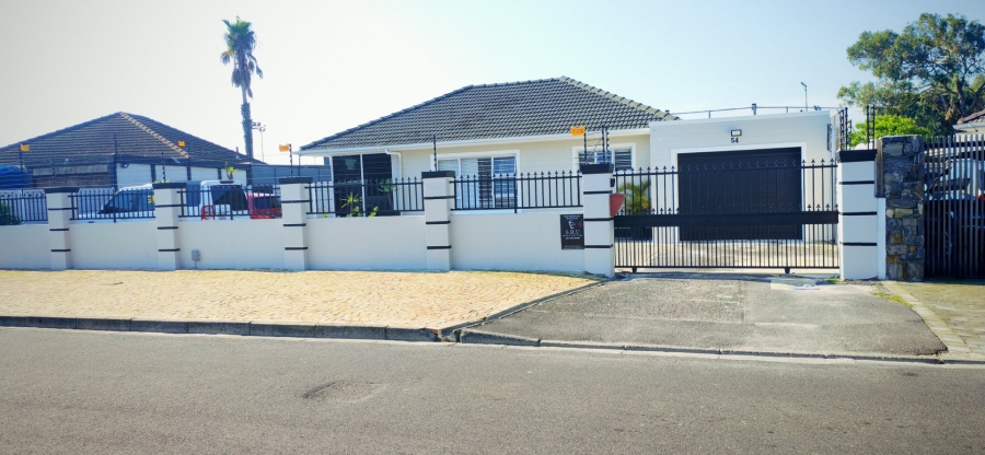 3 Bedroom Property for Sale in Ferness Estate Western Cape